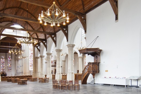 De Oude Kerk van binnen